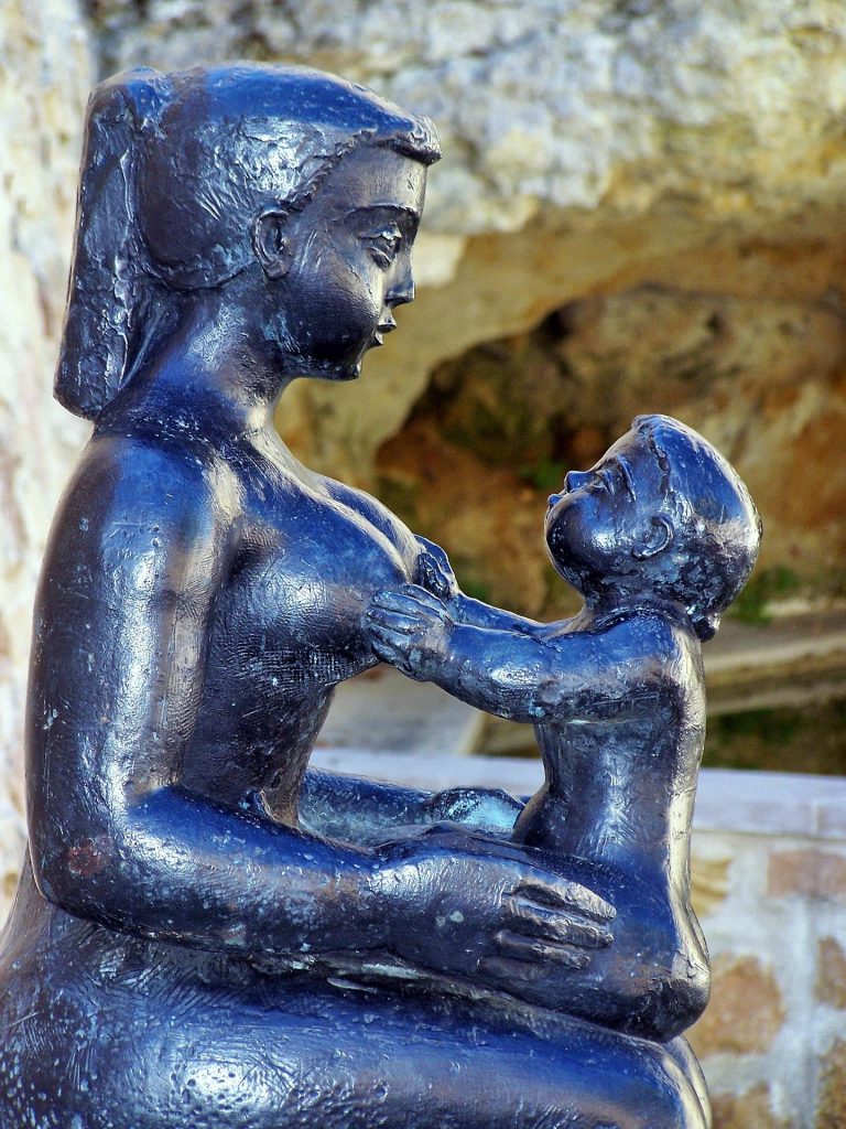 Kabar baiknya, extended breastfeeding direkomendasikan oleh World Health Organization (WHO) dan American Academy of Pediatrics (Dok. Pixabay)