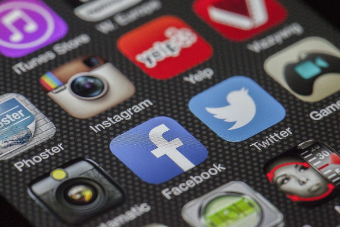 Bolehkah Membuat Akun Instagram Anak? - Parentalk.id