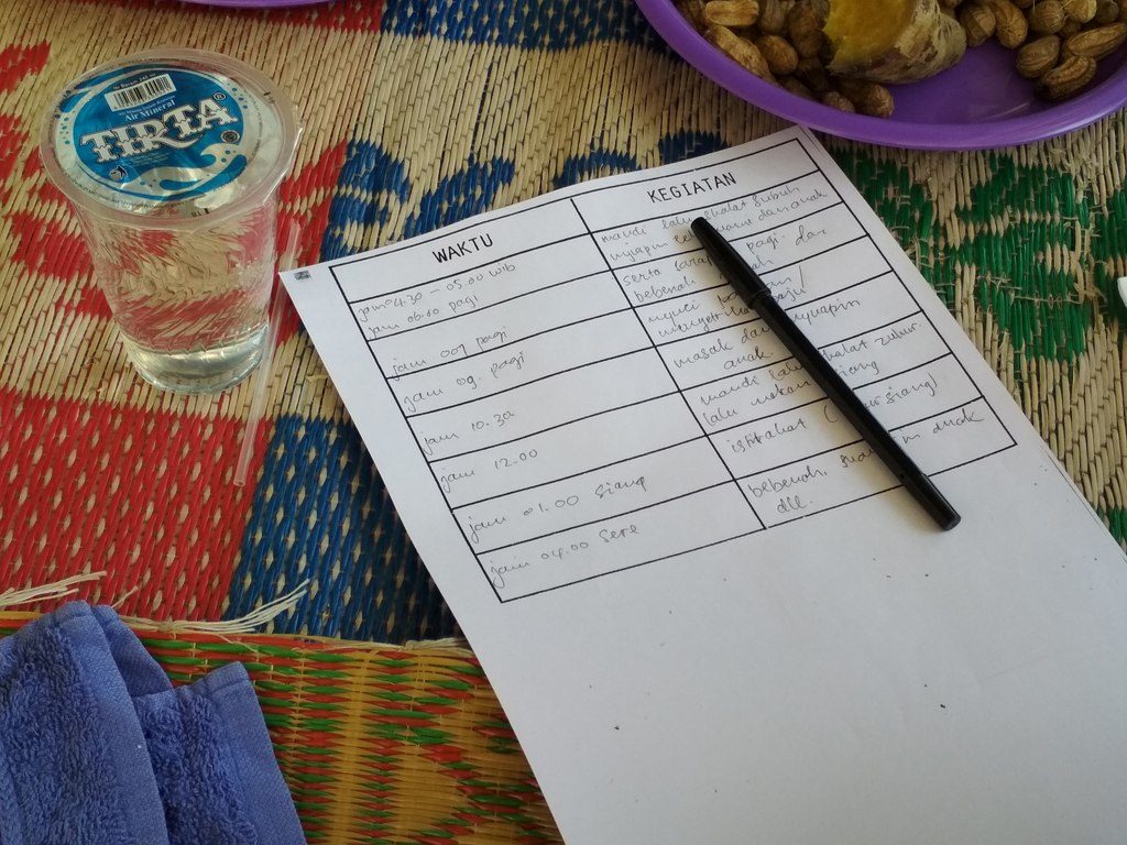 Sesi Nonton Bareng Relawan Keluarga Kita alias Rangkul (Dok. Febi)