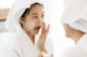 Ilustrasi anak pakai skincare - image by shutterstock